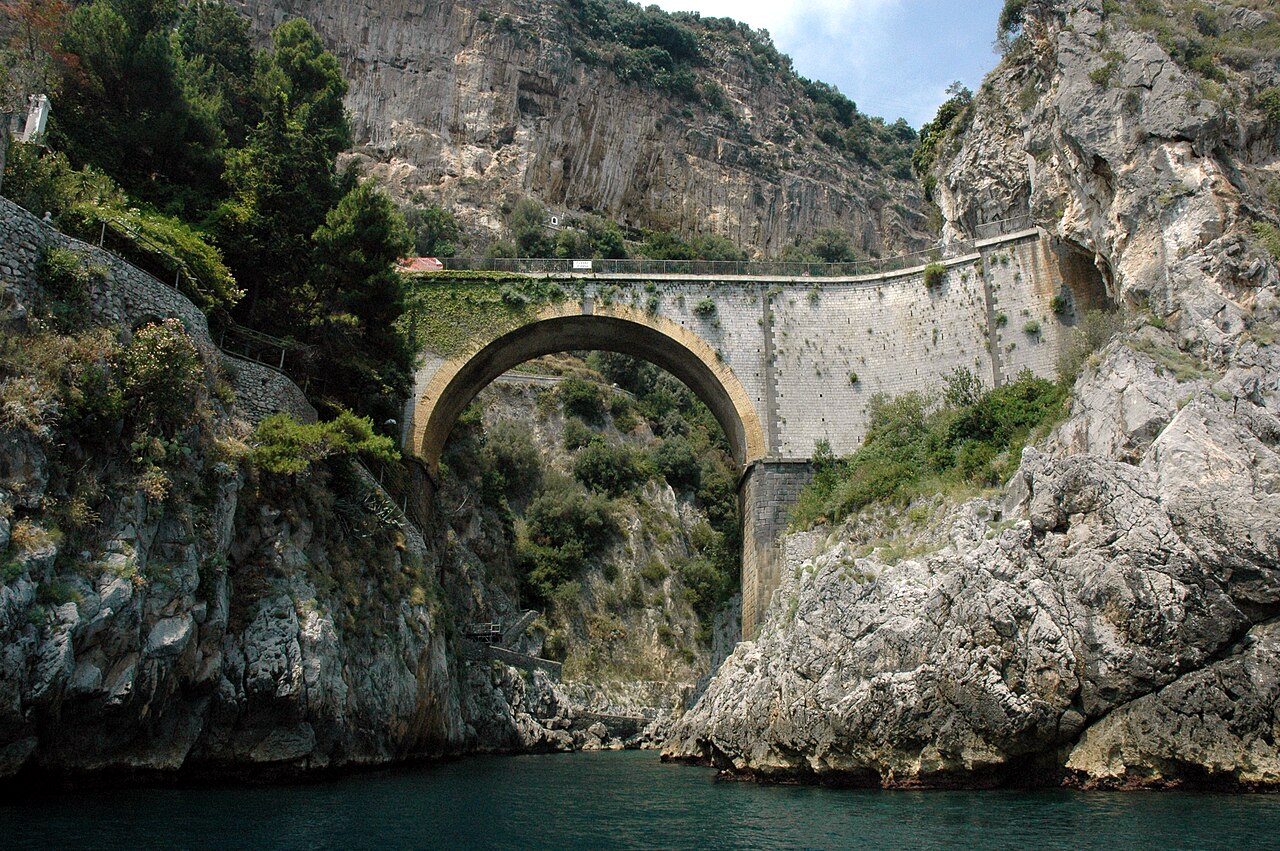 Grotta dello Smeraldo, Conca dei Marini