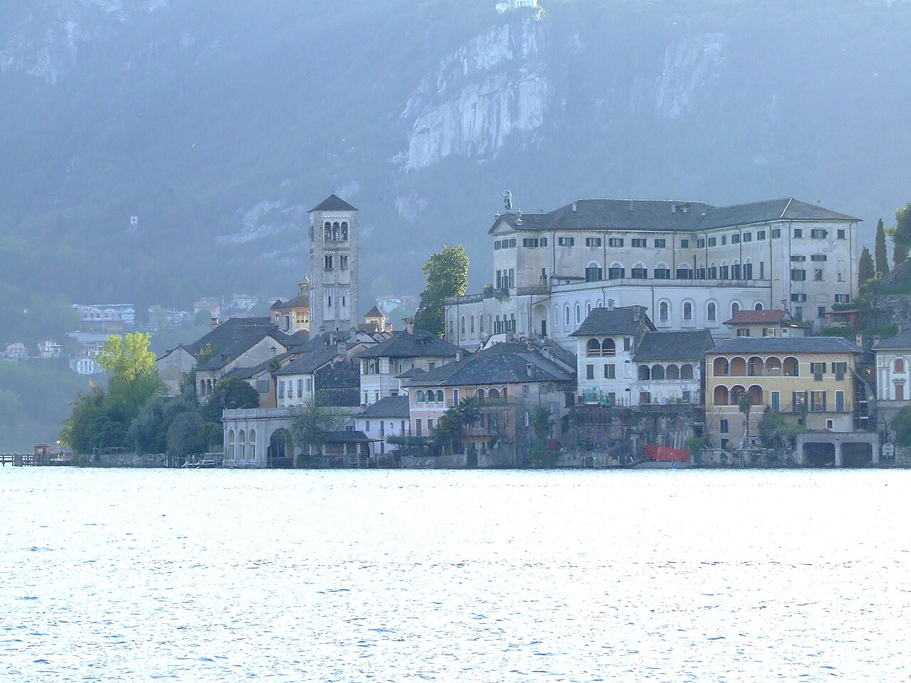 Isola di San Giulio, Orta San Giulio