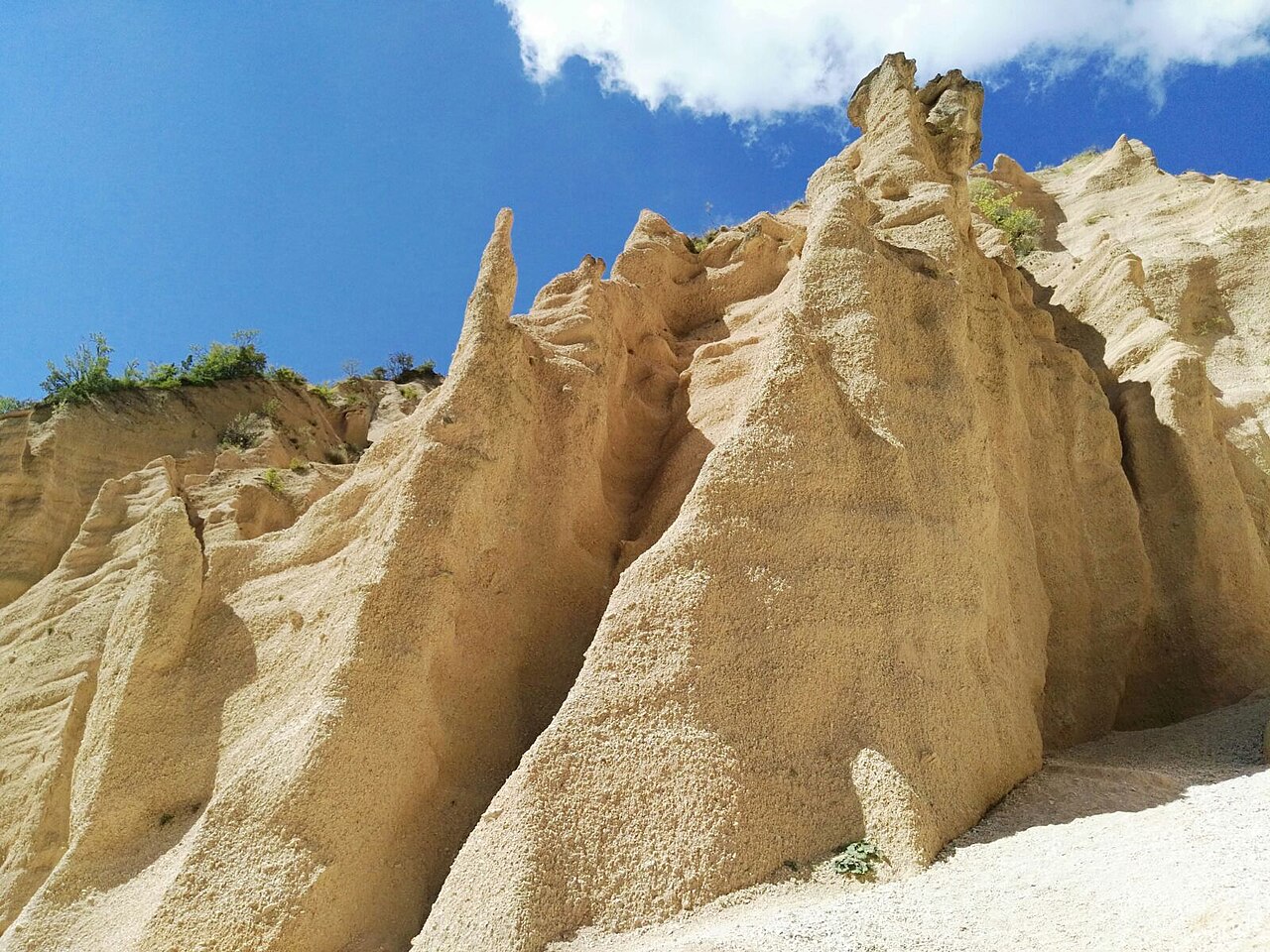 Lame Rosse, Fiastra