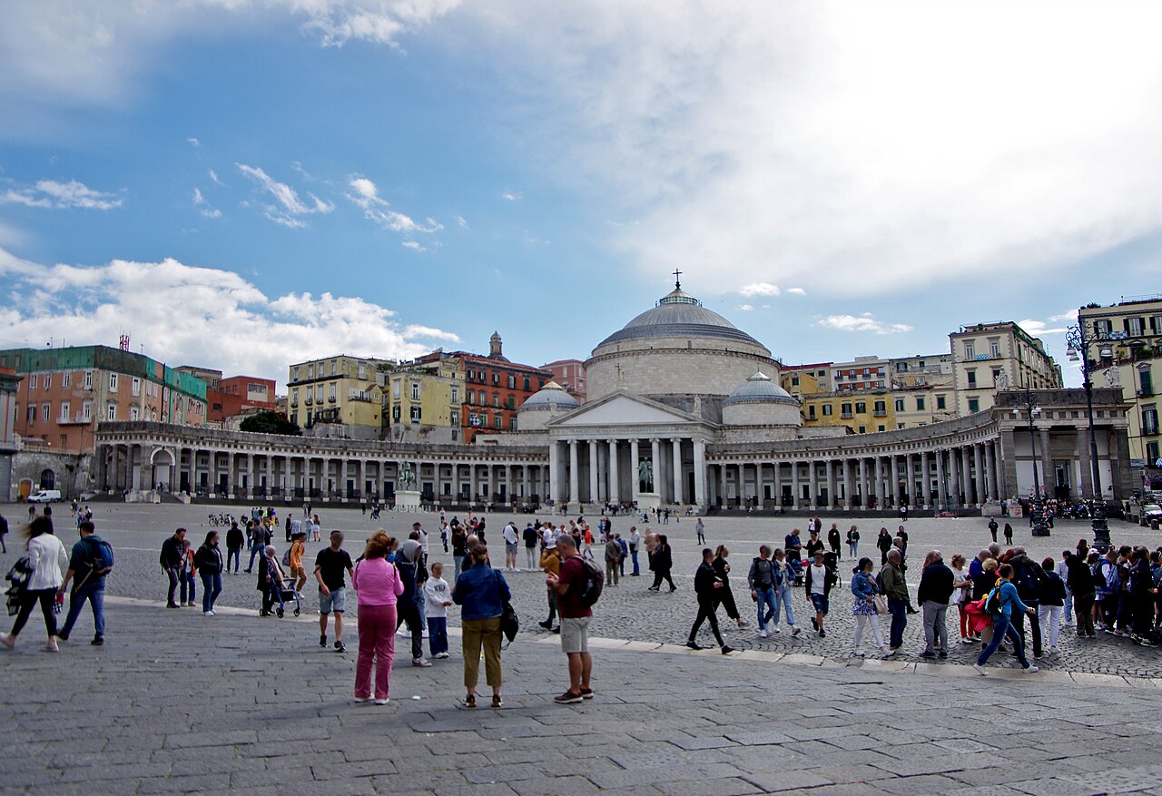 Piazza del Plebiscito, Napoli