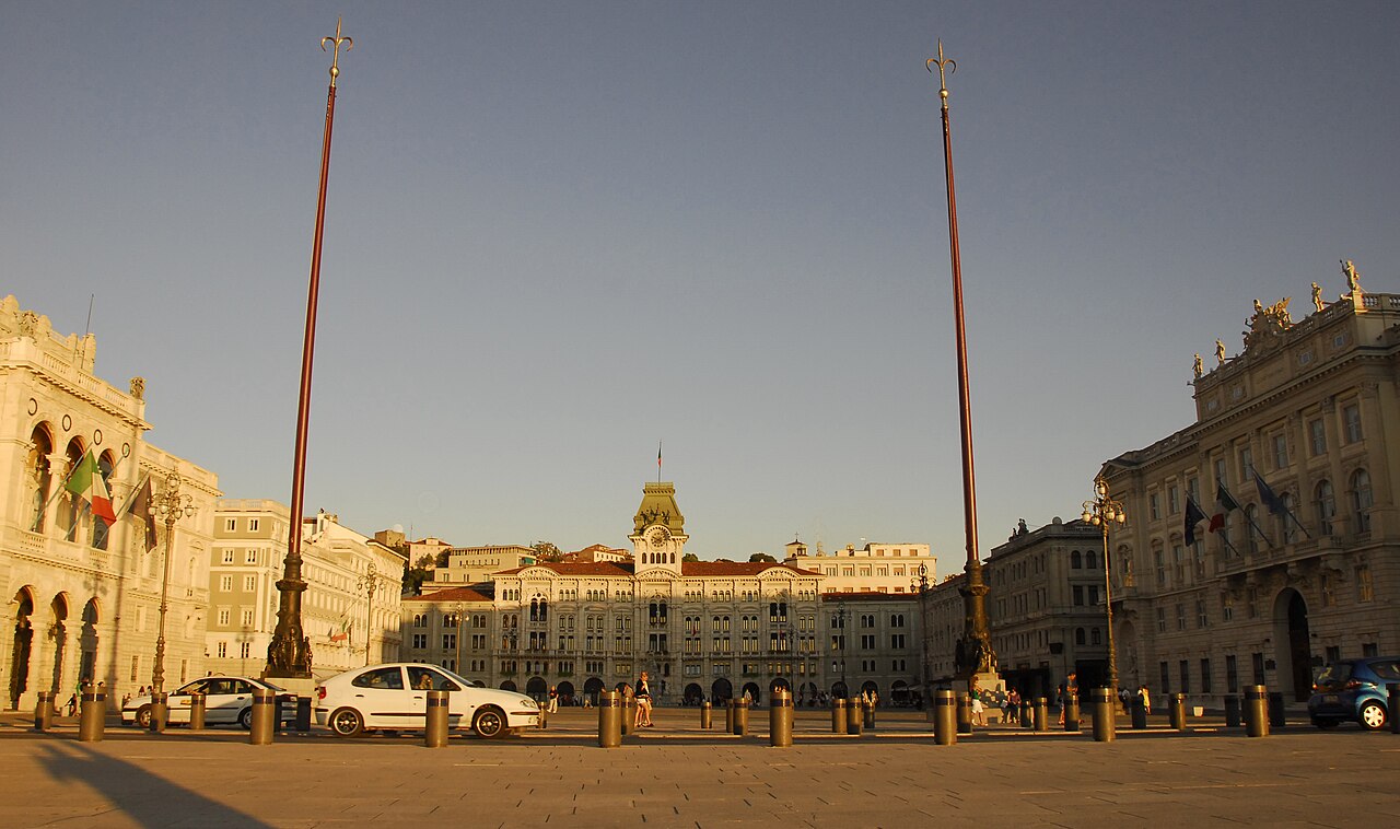 Piazza Unità d'Italia, Trieste