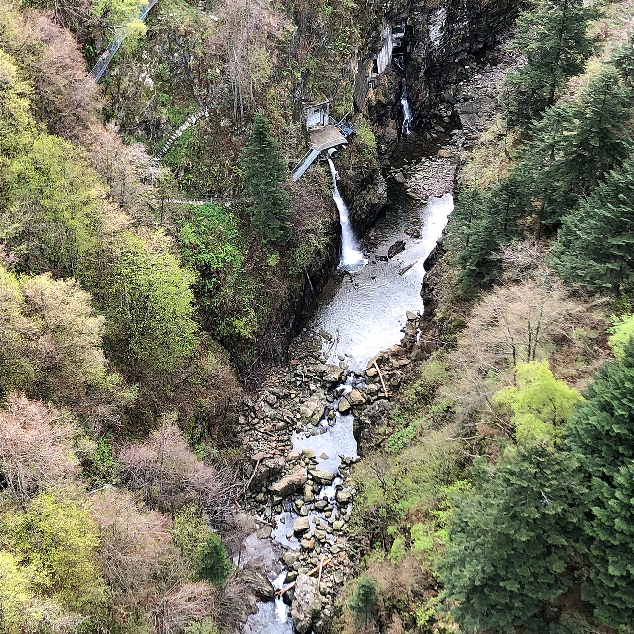 Ponte nel Cielo, Tartano