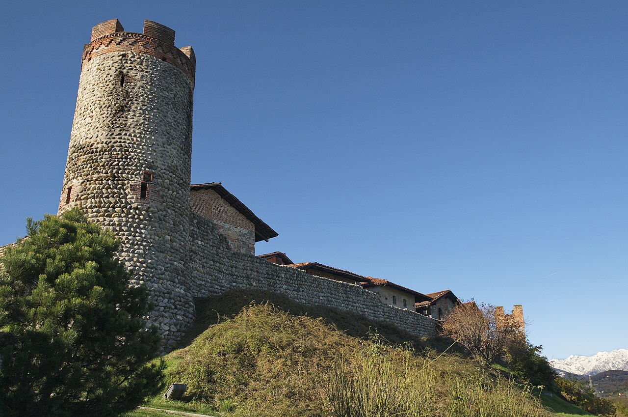 Ricetto di Candelo, Candelo