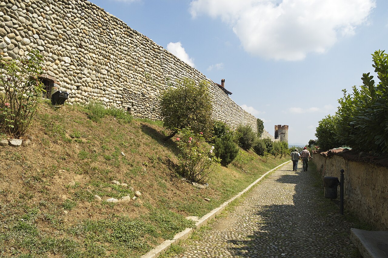 Ricetto di Candelo, Candelo
