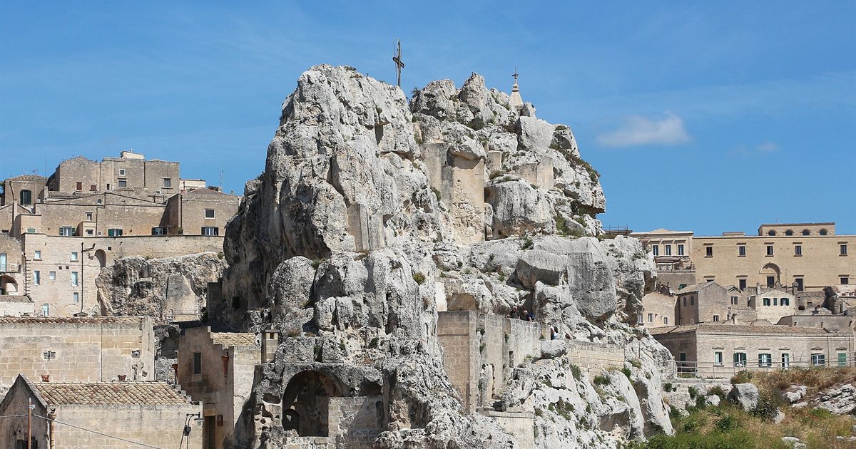 La rupe del Monterrone con la chiesa di Santa Maria de Idris nel Sasso Caveoso di Matera