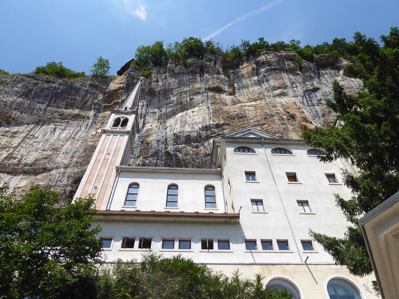 Santuario della Madonna della Corona