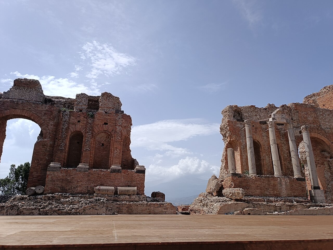 Teatro antico di Taormina, Taormina